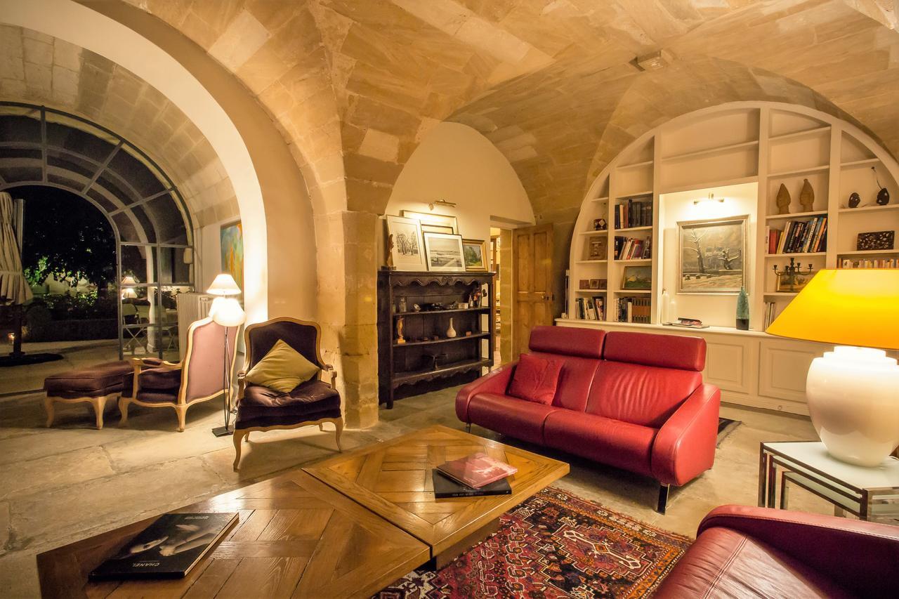 Domaine De Fos Bed & Breakfast Montaren-et-Saint-Mediers Exterior photo